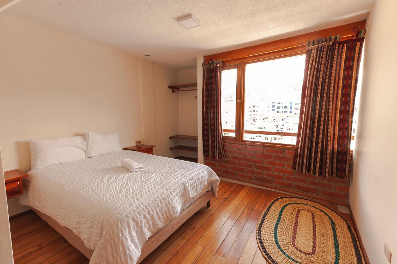 Los Ponchos Inn Apartasuite Otavalo Dış mekan fotoğraf