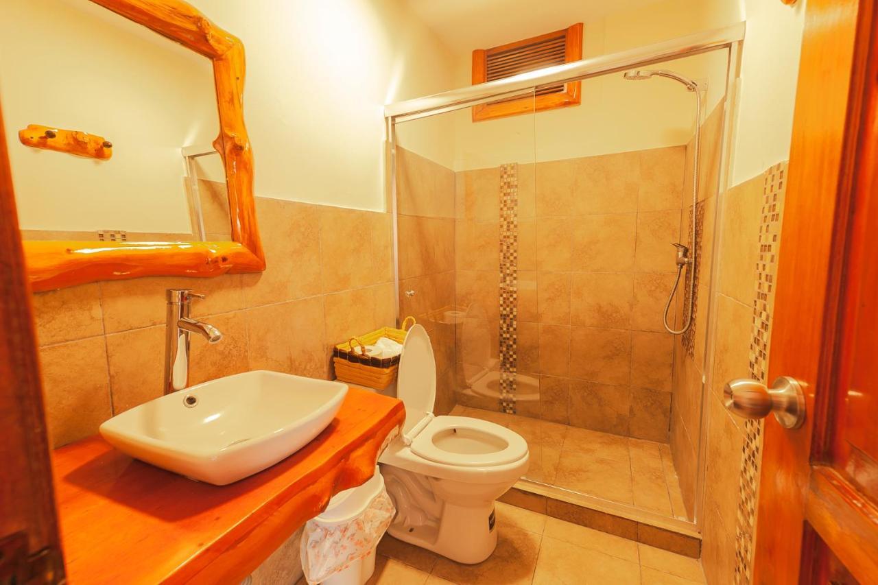 Los Ponchos Inn Apartasuite Otavalo Dış mekan fotoğraf