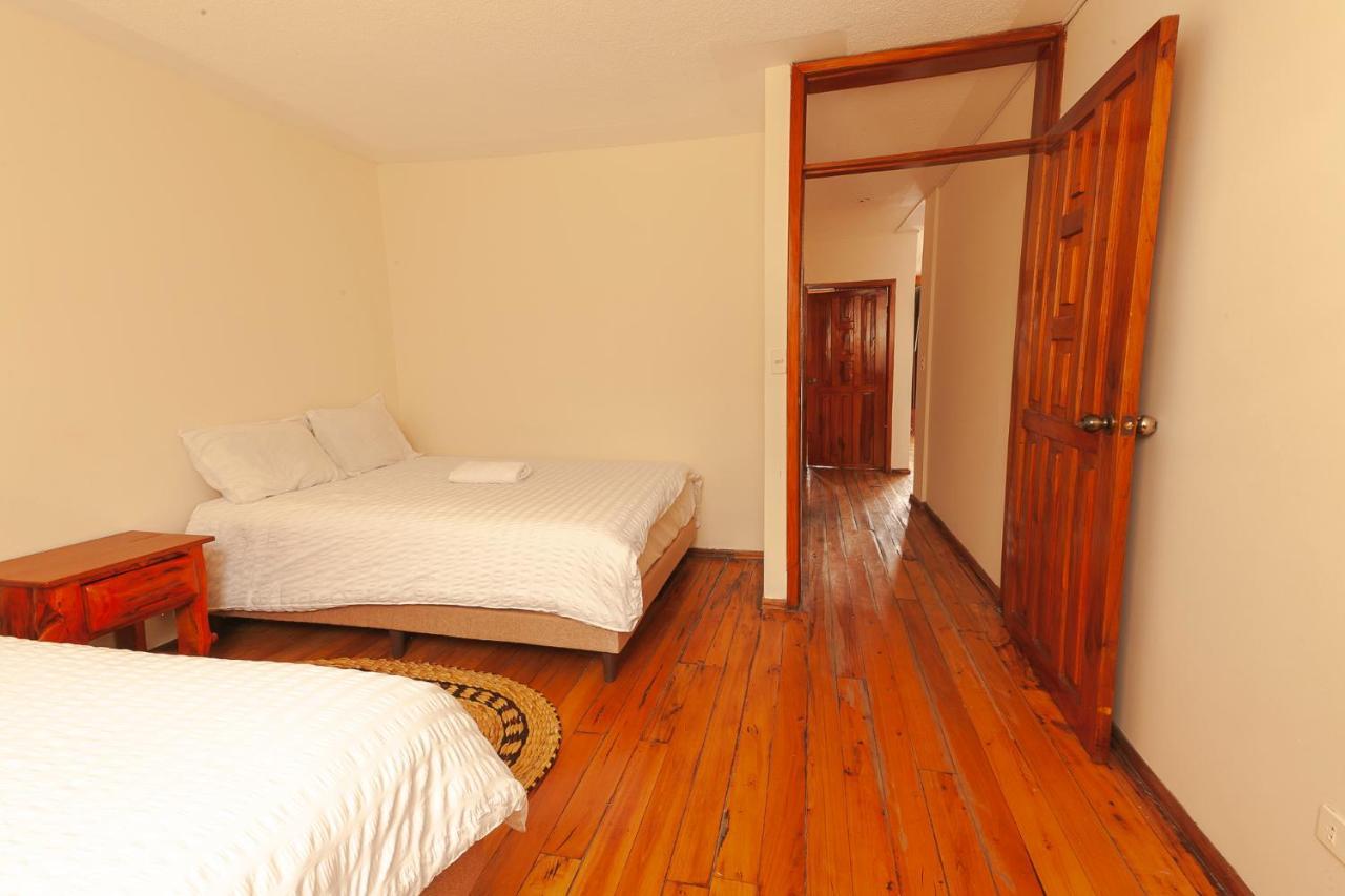 Los Ponchos Inn Apartasuite Otavalo Dış mekan fotoğraf