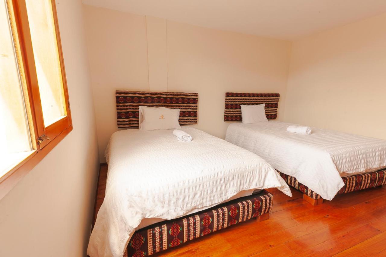 Los Ponchos Inn Apartasuite Otavalo Dış mekan fotoğraf